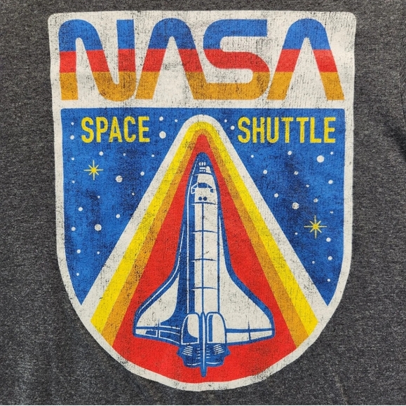 🍻2 For $15 🤝 NASA Space Shuttle T-shirt Small Gray Space & Science Graphic Tee - Picture 3 of 5